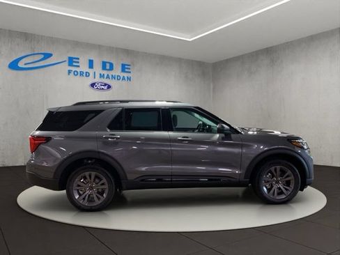 New 2026 Ford Explorer Active w/ Active Comfort Package AWD/4WD image 8