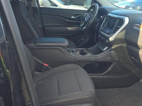 Used 2023 GMC Acadia SLE w/ Driver Convenience Package image 11