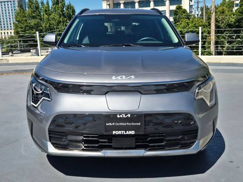 Used 2024 Kia Niro Wind w/ Wind Preserve Package FWD image 8
