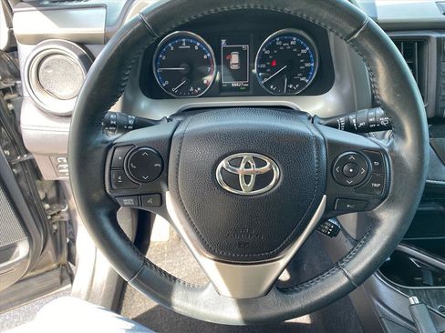 Used 2017 Toyota RAV4 Platinum w/ All Weather Liner Package AWD/4WD image 10