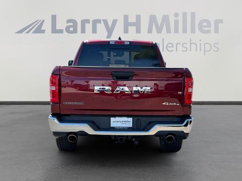 Used 2025 RAM 1500 Big Horn AWD/4WD image 5
