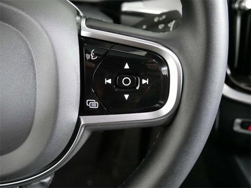 Used 2024 Volvo S60 B5 Plus image 23