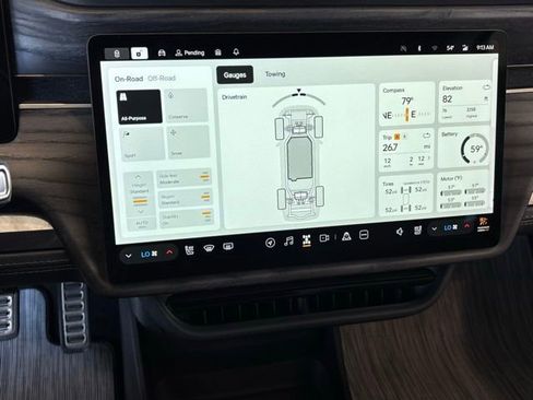 Used 2022 Rivian R1T Adventure image 31