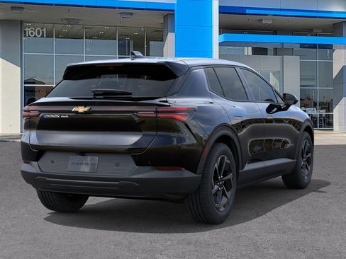 New 2026 Chevrolet Equinox EV LT image 4