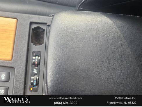 Used 2015 Lexus RX 450h AWD image 32
