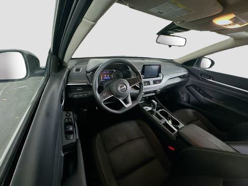 Used 2023 Nissan Altima 2.5 SV FWD image 18