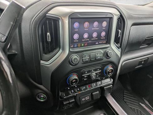 Used 2020 Chevrolet Silverado 1500 LT Trail Boss image 11