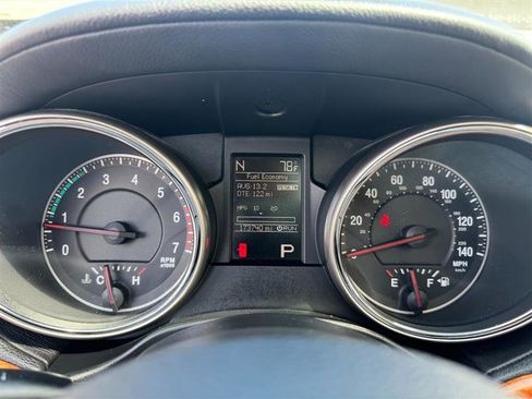 Used 2013 Jeep Grand Cherokee Overland image 34