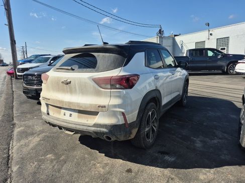 Used 2022 Chevrolet TrailBlazer RS w/ Sun and Liftgate Package image 7