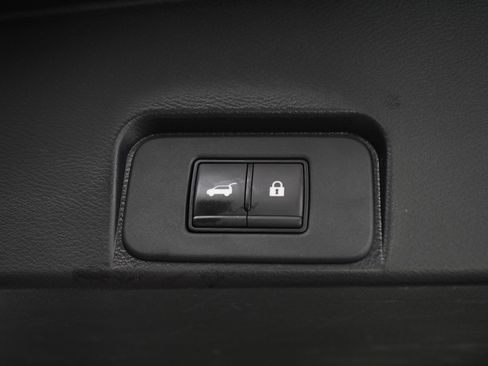 Used 2023 Nissan Rogue SV w/ SV Premium Package AWD/4WD image 11