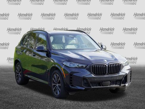 Certified 2024 BMW X5 xDrive40i w/ M Sport Package AWD/4WD image 2