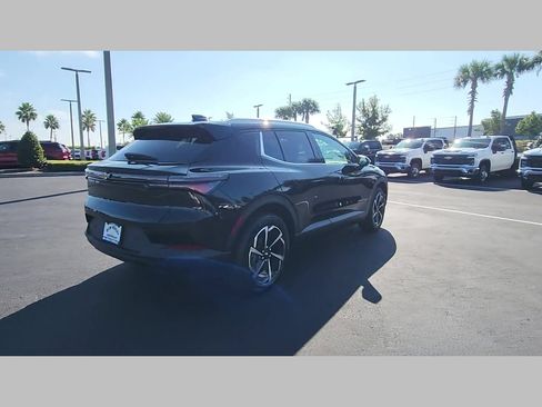 New 2026 Chevrolet Equinox EV LT image 23