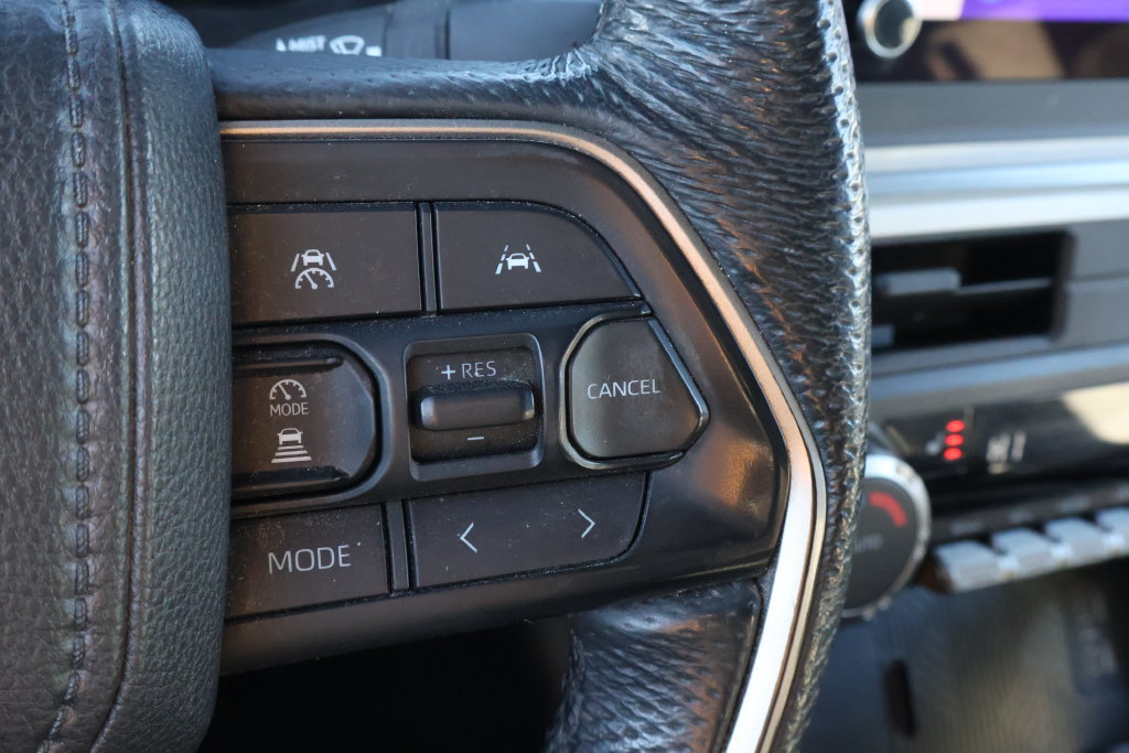 Used 2024 Toyota Tacoma SR5 AWD/4WD image 21
