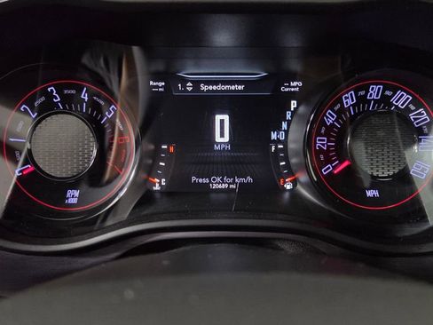 Used 2018 Dodge Challenger R/T w/ Blacktop Package RWD image 20