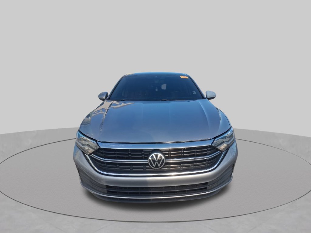 Used 2022 Volkswagen Jetta SE FWD image 2