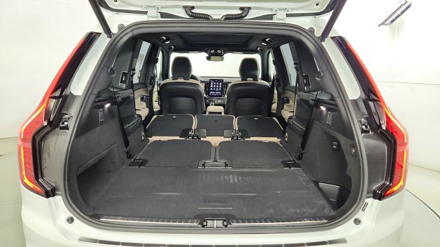 New 2026 Volvo XC90 T8 Plus w/ Protection Package AWD/4WD image 43