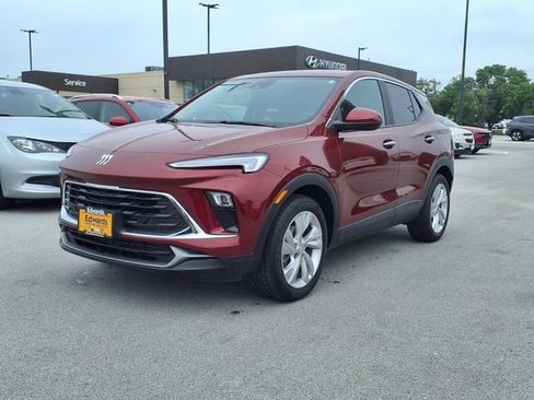 Used 2024 Buick Encore GX Preferred FWD image 1