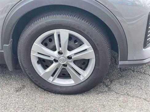 Certified 2025 Nissan Kicks Play S image 40