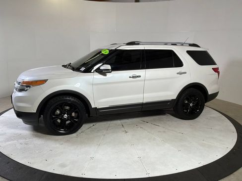 Used 2014 Ford Explorer Limited w/ Equipment Group 302A AWD/4WD image 4