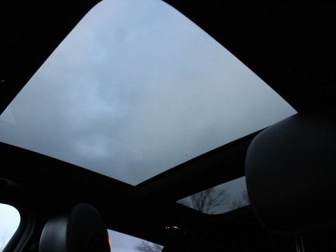 Used 2017 Mercedes-Benz GLC 300 4MATIC image 14