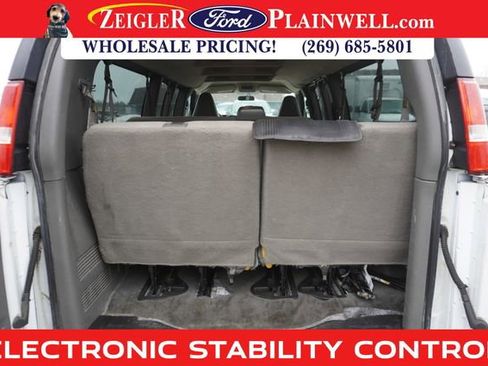 Used 2016 Chevrolet Express 3500 LT w/ LT Preferred Equipment Group image 10