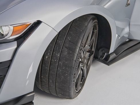 Used 2022 Ford Mustang Shelby GT500 w/ Carbon Fiber Track Pack RWD image 35