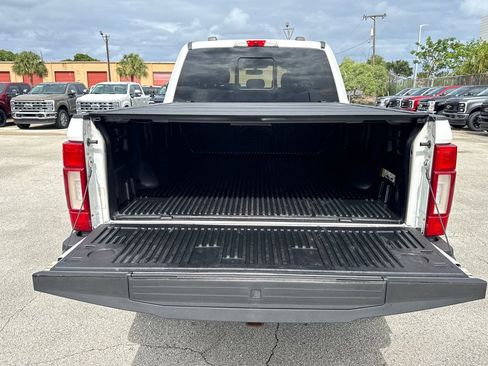 Used 2020 Ford F250 Platinum w/ FX4 Off-Road Package AWD/4WD image 31