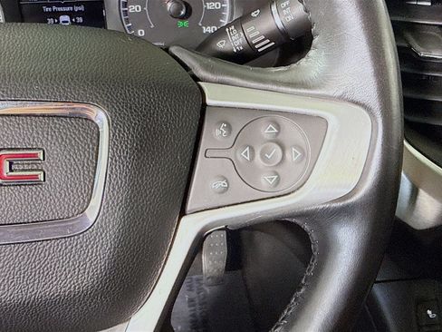 Used 2019 GMC Acadia SLE FWD image 15