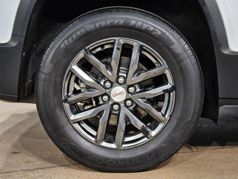 Used 2017 GMC Acadia SLT FWD image 17