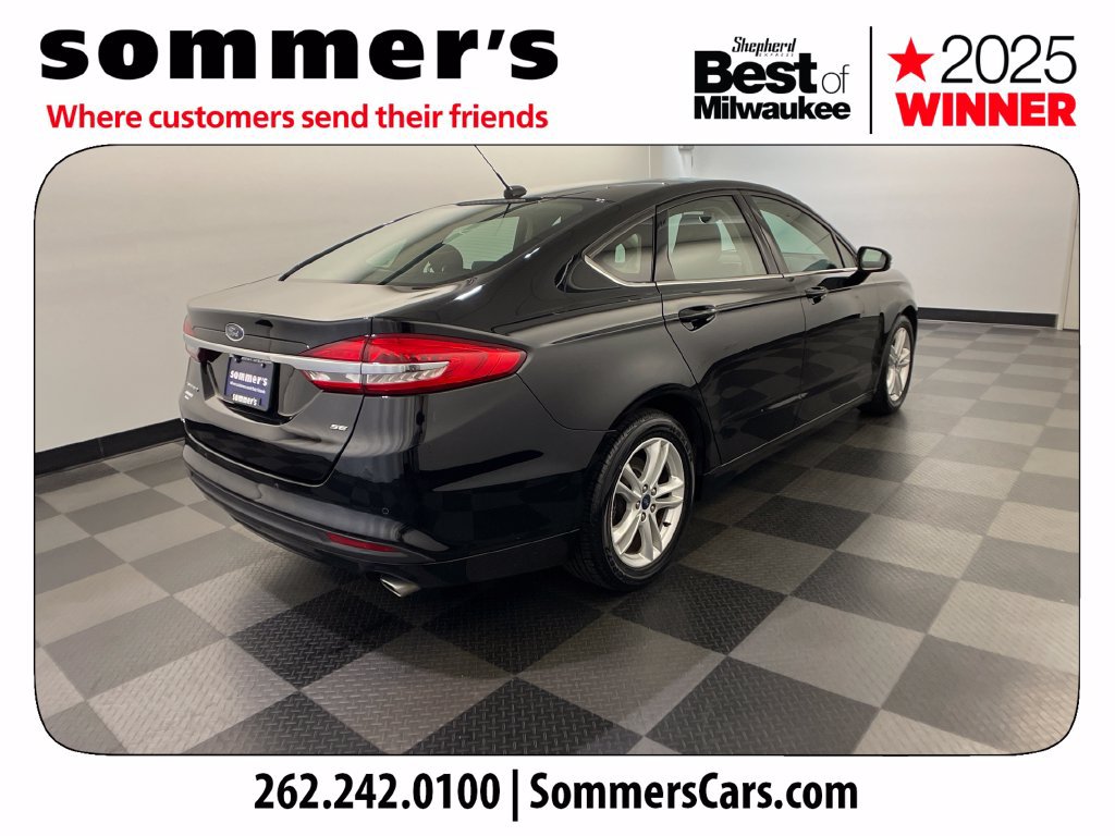 Used 2018 Ford Fusion SE FWD image 7