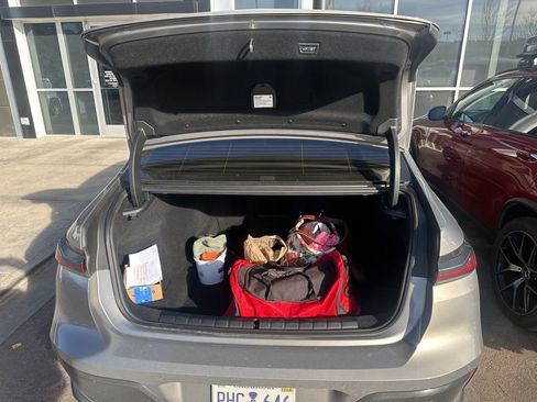 Used 2024 BMW 740i xDrive image 9