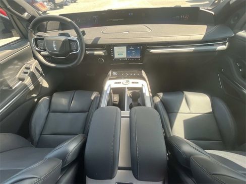 New 2025 Lincoln Navigator Reserve w/ Jet Appearance Package image 19