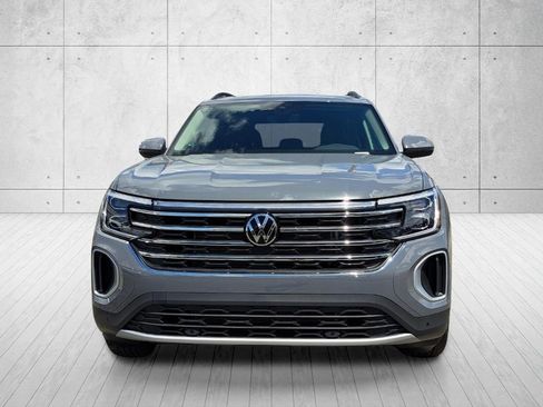 New 2026 Volkswagen Atlas SE FWD image 2
