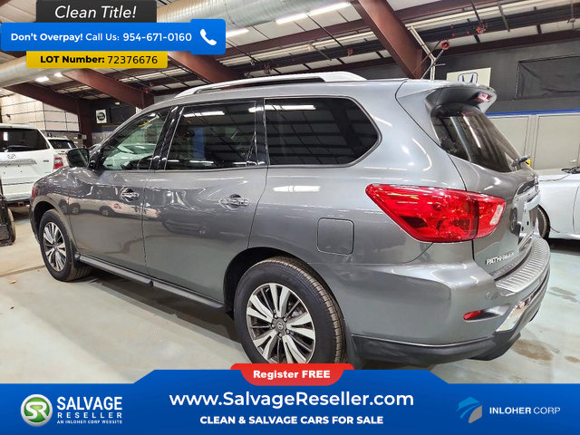Used 2018 Nissan Pathfinder SL AWD/4WD image 3