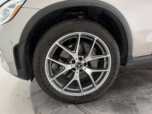 Certified 2021 Mercedes-Benz GLC 300 image 10