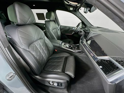 Used 2023 BMW X7 xDrive40i w/ Executive Package AWD/4WD image 38