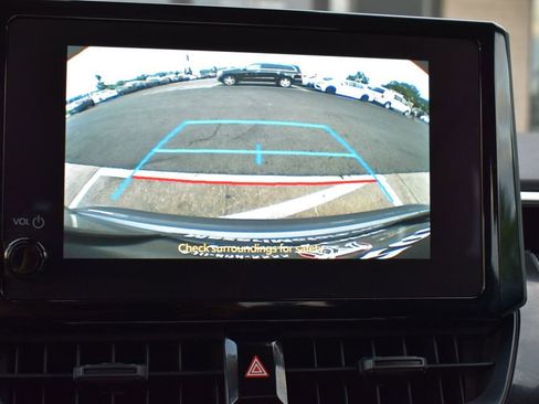 Used 2024 Toyota Corolla LE image 29