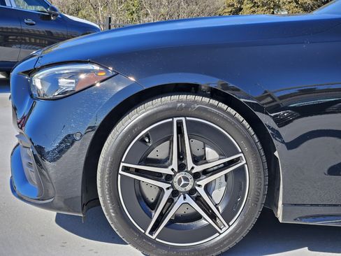 Used 2025 Mercedes-Benz C 300 Sedan image 10