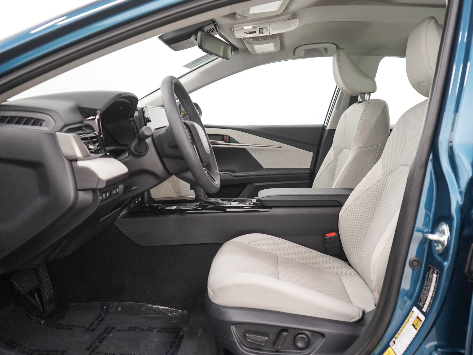 Used 2026 Toyota Camry XLE FWD image 22