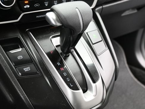 Used 2019 Honda CR-V LX image 18