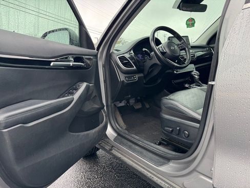 Used 2021 Kia Seltos EX image 13