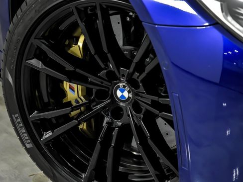 Used 2018 BMW M5 w/ Executive Package image 3