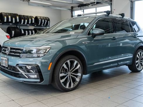 Used 2021 Volkswagen Tiguan SEL Premium R-Line w/ 3rd Row Seat Package AWD/4WD image 3
