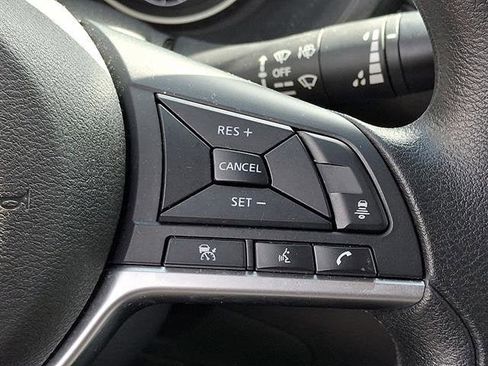 Certified 2023 Nissan Sentra SV FWD image 22