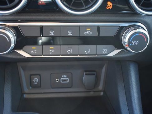 Used 2025 Nissan Sentra S image 23