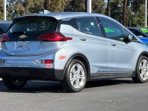 Used 2017 Chevrolet Bolt LT FWD image 5