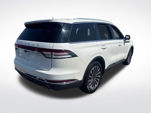 Used 2023 Lincoln Aviator Reserve w/ Equipment Group 201A image 6
