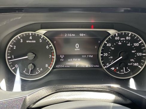 Used 2025 Nissan Pathfinder SV FWD image 17