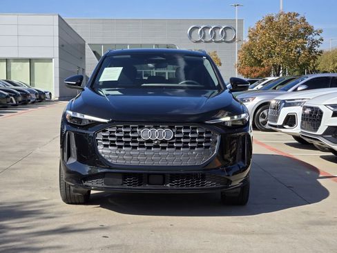 Certified 2025 Audi Q5 Premium Plus w/ Premium Plus image 3