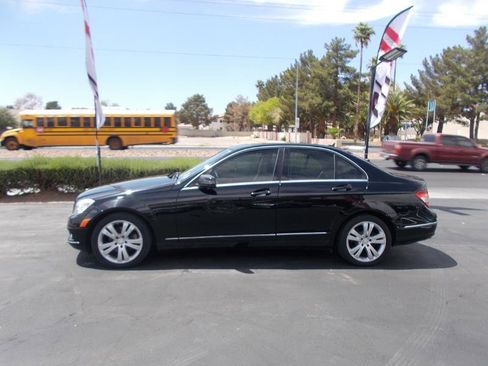 Used 2011 Mercedes-Benz C 300 Luxury image 4